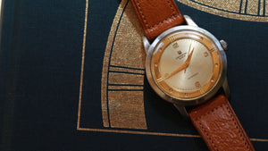 Universal Geneve Pre-Polarouter ref. 20213/2 Calibre 138ss from 1950